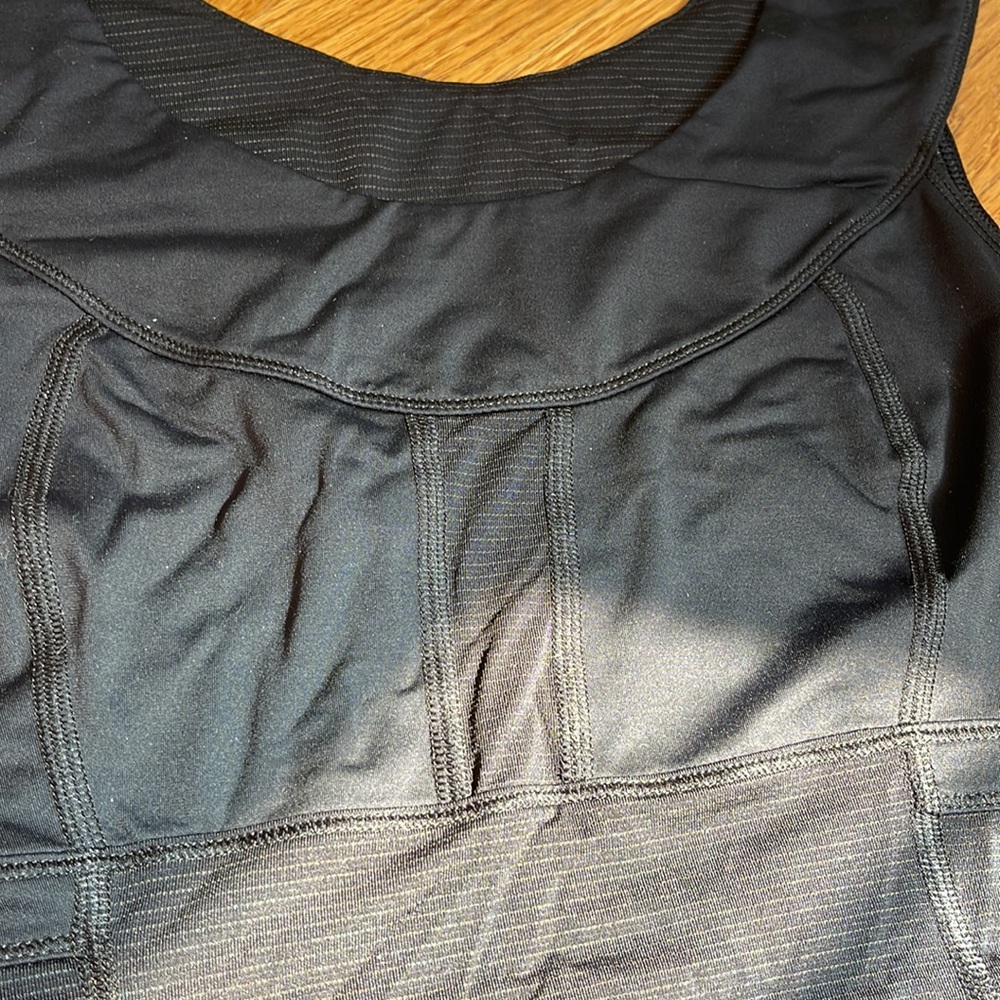 Lululemon tank - Picture 3 of 4